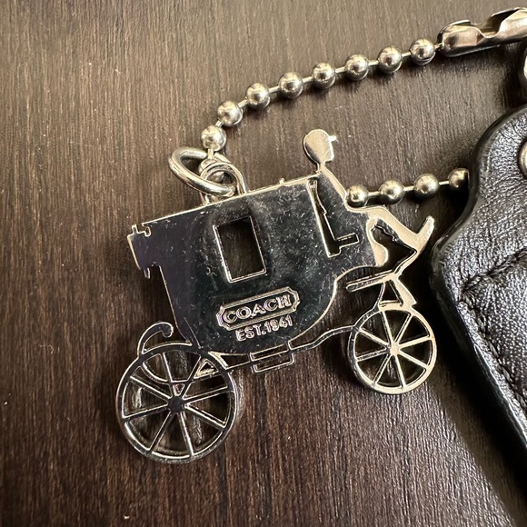 Coach EUC Iconic Silver Carriage & Brown Leather Hangtags - Picture 9 of 9